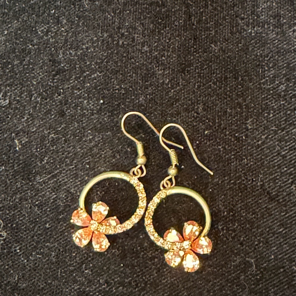 Source Unknown Gold and Pink Floral Earrings